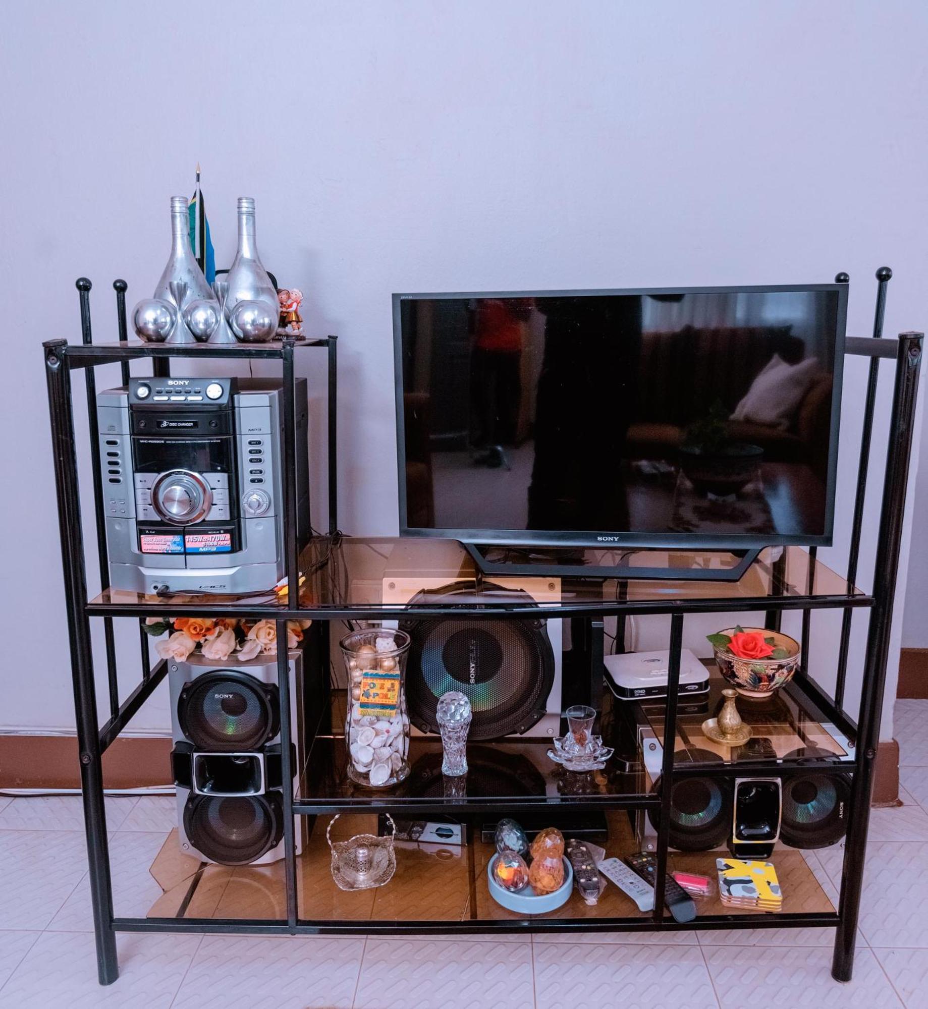 Faraja Homestay- Seamless Comfort In The Heart Of The City - Free Wifi, Warm Hospitality, And Local Delights Await 모시 외부 사진